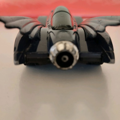 Batmobile Gorgi model 1:18 used, 2000, with paint wear