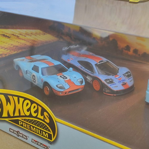 Hot Wheels Premium 2026 Gulf Diorama Set new