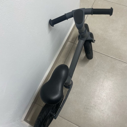 Topmark Manu Foldable Balance Bike like new, grey