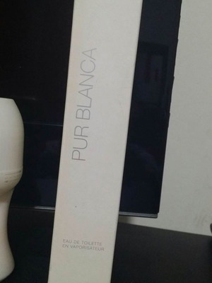 Комплект Pur Blanca на Avon нов с парфюм и ролон дезодорант