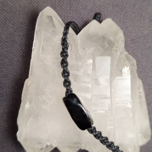 Handmade bracelet with onyx energy crystal