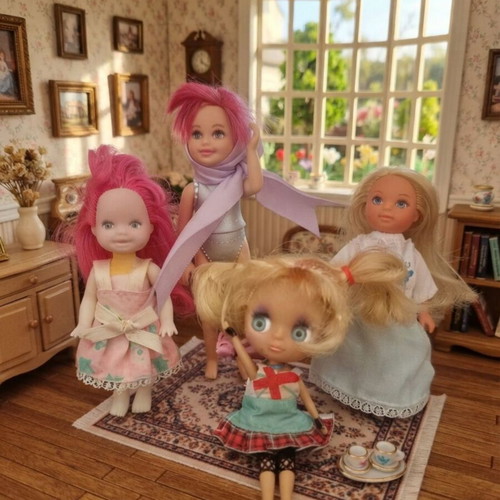 Mini doll collection of 4, Barbie Chelsea Rock 'N Royals, Blythe Lps, Simba Evil and Vintage