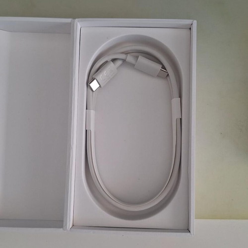 Iqos Iluma device like new with accessories