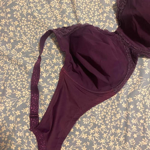 Triumph bra 80E like new, purple color