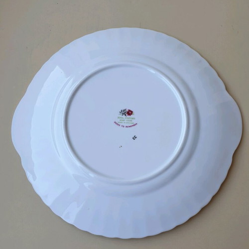 Vintage Royal Stafford Roses to Remember cake plate like new