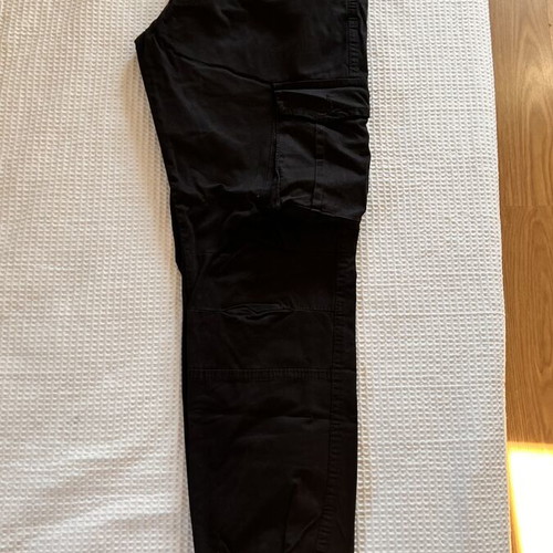 Cargo pants black size 32/33 like new
