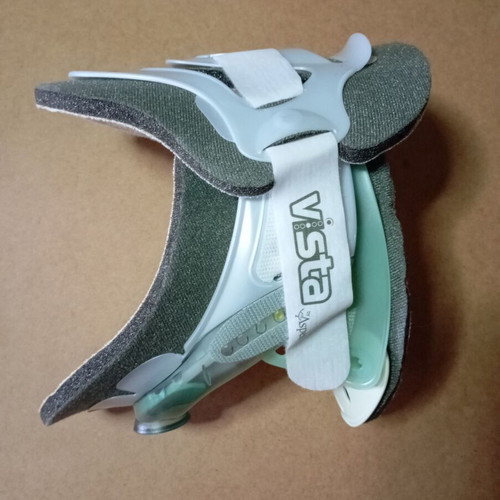 Aspen Vista Adjustable Cervical Collar like new
