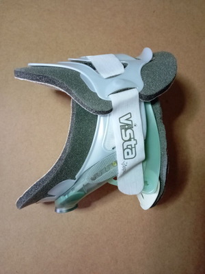 Aspen Vista Adjustable Cervical Collar like new