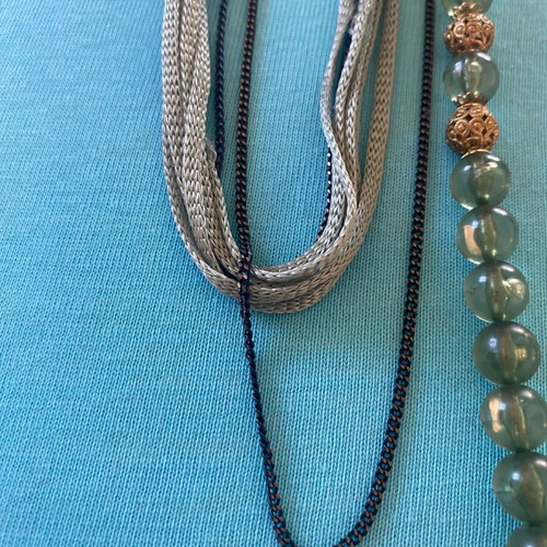 Necklaces like new, set of 3 pieces