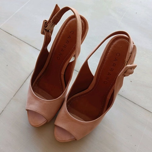 Carrano pink nude sandals size 38 like new