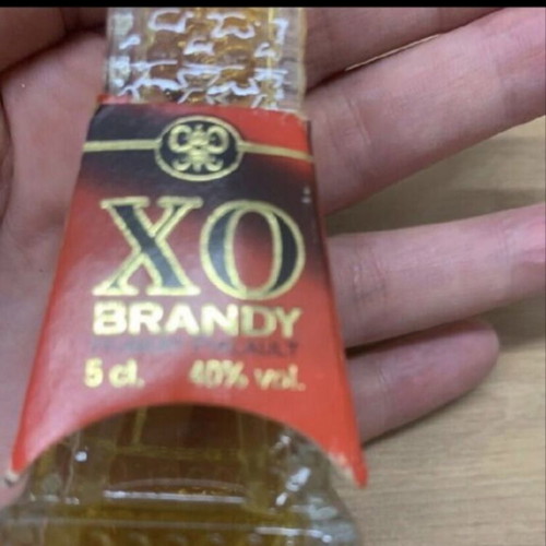 Xo Brandy Eiffel Tower 5cl collectible new