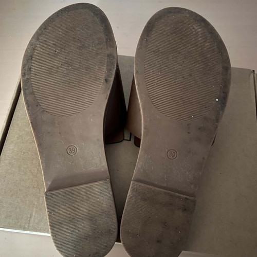 Es9 Women's Flat Sandals Slides Brown Like New Size 39