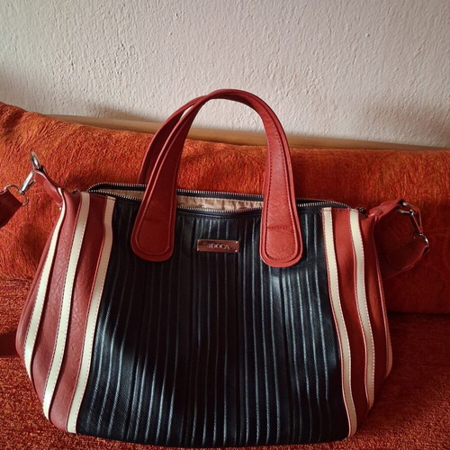 Doca shoulder bag like new with fabric strap, blue and red