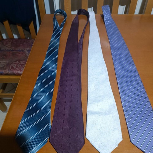 Vintage 90's ties like new, pack of 4 with Riccardo Ferri