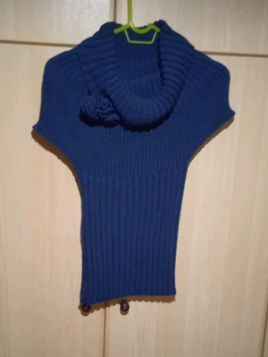Pullover new petrol color, size XS and S