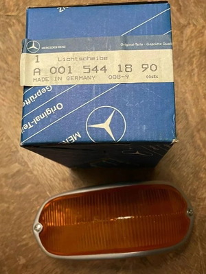 Mercedes truck turn signal cover A0015441890 new