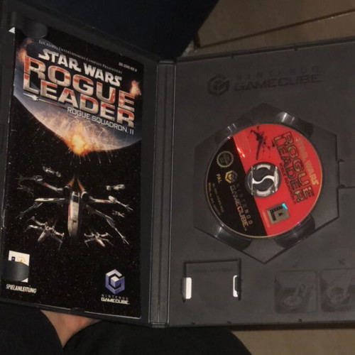 Starwars Rogue Leader Nintendo GameCube like new, complete with manual