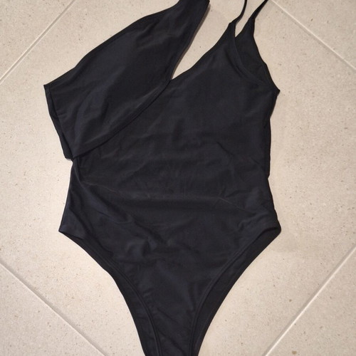 Decoro Black One-Shoulder Cut-Out One-Piece Swimsuit, new, size M fits S
