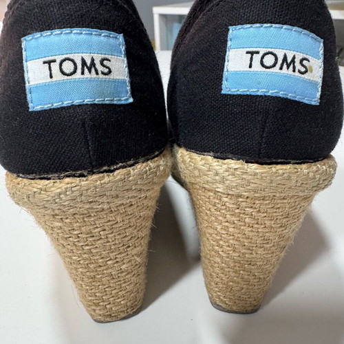 Toms black fabric platform shoes size 38 used
