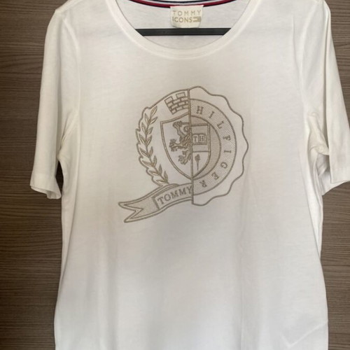 Tommy Hilfiger logo woman’s T-shirt size XS like new, white