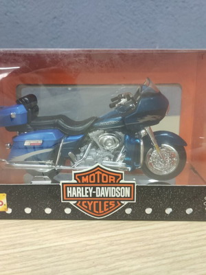 Maisto Harley-Davidson 1980 FLT Tour Glide scale 1/18