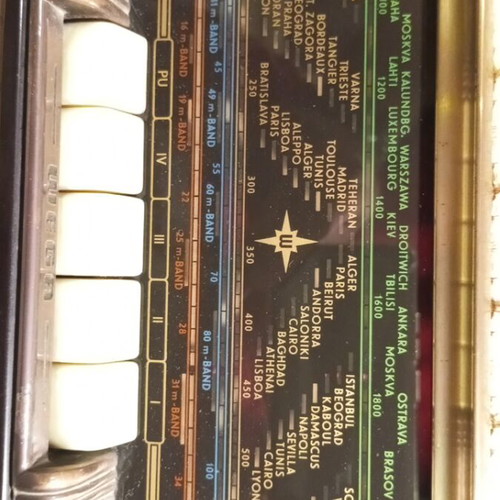 Vintage radio from the 1950s used, very good condition