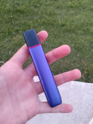 Veev vape new with two pods