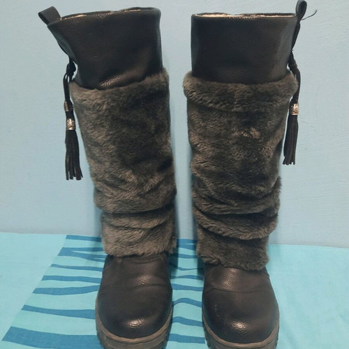 Women's boots like new, black, warm