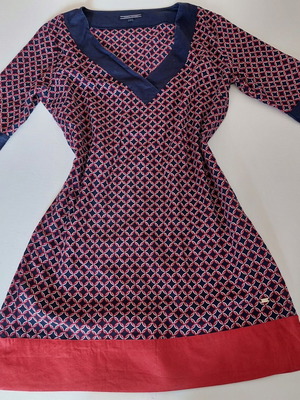Tommy Hilfiger tunic XS used, blue red white geometric design