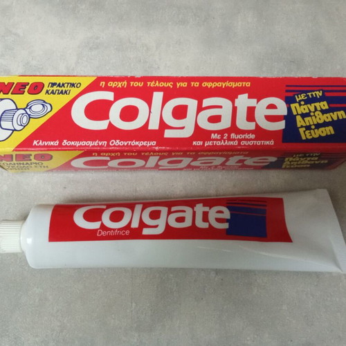 Colgate vintage toothpaste from 1990 like new collectible