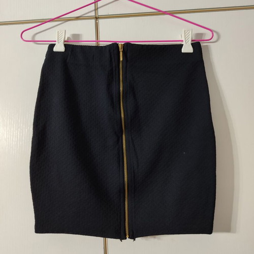 Bershka skirt black small with zipper like new