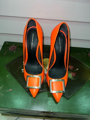 Orange pumps like new, high heel, size 40
