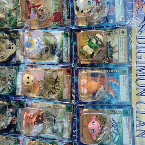 Digimon keychains new, 25-piece bootleg card early 2000s