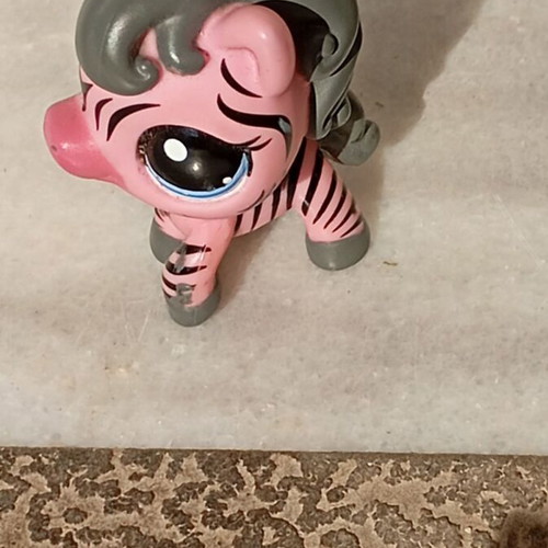 Littlest Pet Shop pink zebra #2078 Gen2 figure