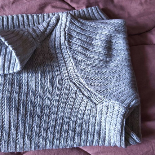 H&M Divided S White ribbed knitted turtleneck sweater like new