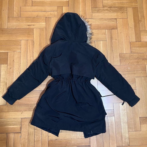 Cropp black jacket used, size small with zipper
