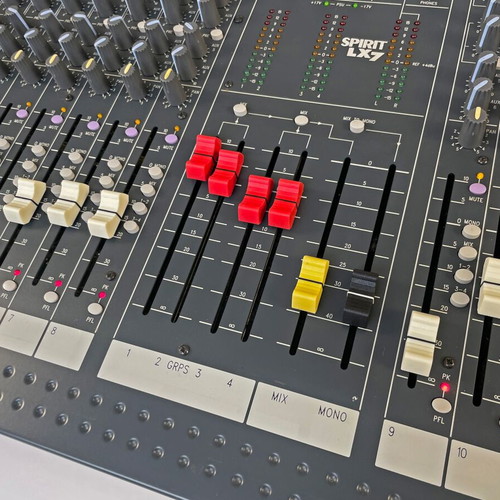 Spirit LX7 Soundcraft 16-Channel Audio Mixer like new