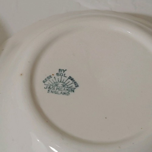 J& S Meakin serving platter bowl used, England, 17 cm