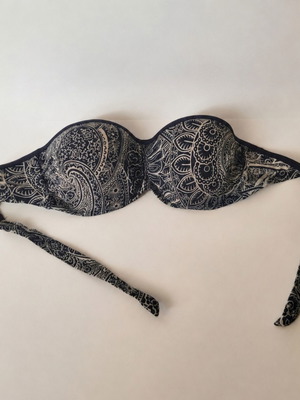 Vintage bikini top like new, fits size S/M