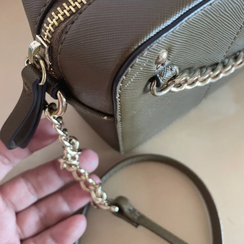Guess crossbody bag with gold chains, olive green