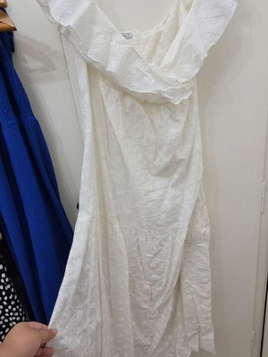Amo & Roma white long dress L/XL embroidered