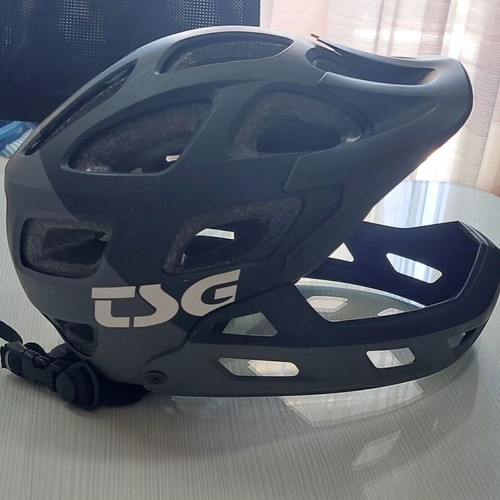 TSG Kids Motocross Helmet S/M 54-56 cm Like New