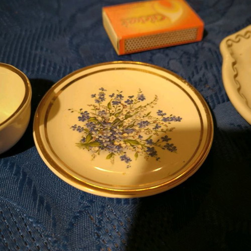 Small Japanese porcelain tea set