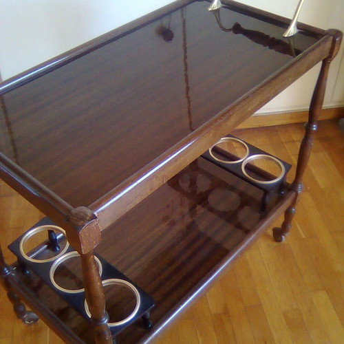 Bar cart like new with wheels