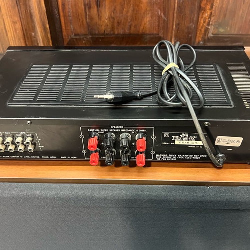 JVC AX 242 Stereo Integrated Amplifier like new