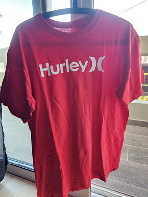 Μπλούζα κοντομάνικη Hurley κόκκινη, σαν καινούργιο, μέγεθος L