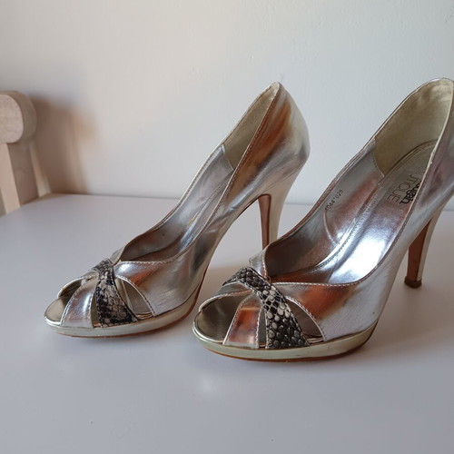 SugarFree peep toe shoes size 39 used, multicolor silver
