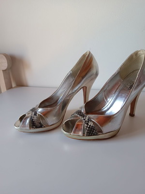 SugarFree peep toe shoes size 39 used, multicolor silver