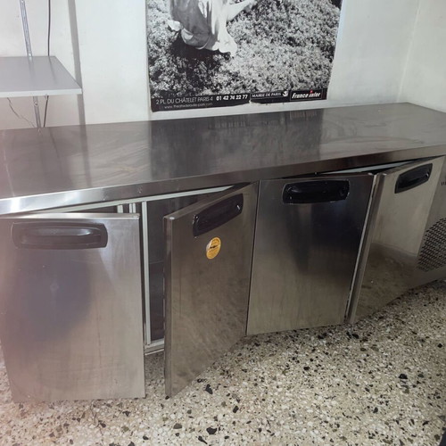 Refrigerator counter four-door used, 2.25m width