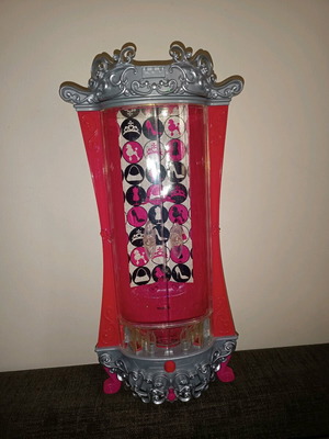 Barbie Fashion Fairytale Gliterizer wardrobe used